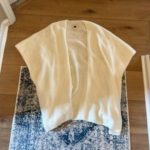 Universal thread shrug